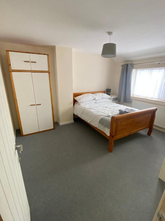 Theldon Apartment Luton  Ngoại thất bức ảnh