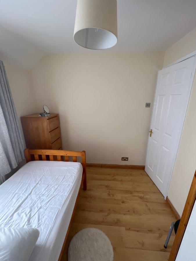 Theldon Apartment Luton  Ngoại thất bức ảnh