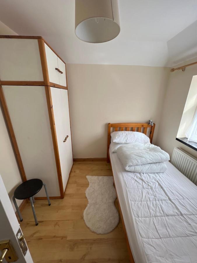 Theldon Apartment Luton  Ngoại thất bức ảnh