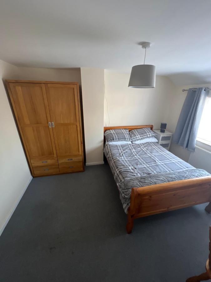 Theldon Apartment Luton  Ngoại thất bức ảnh