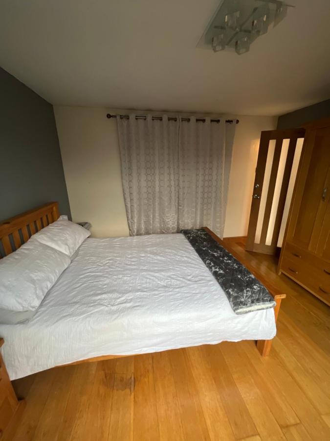 Theldon Apartment Luton  Ngoại thất bức ảnh